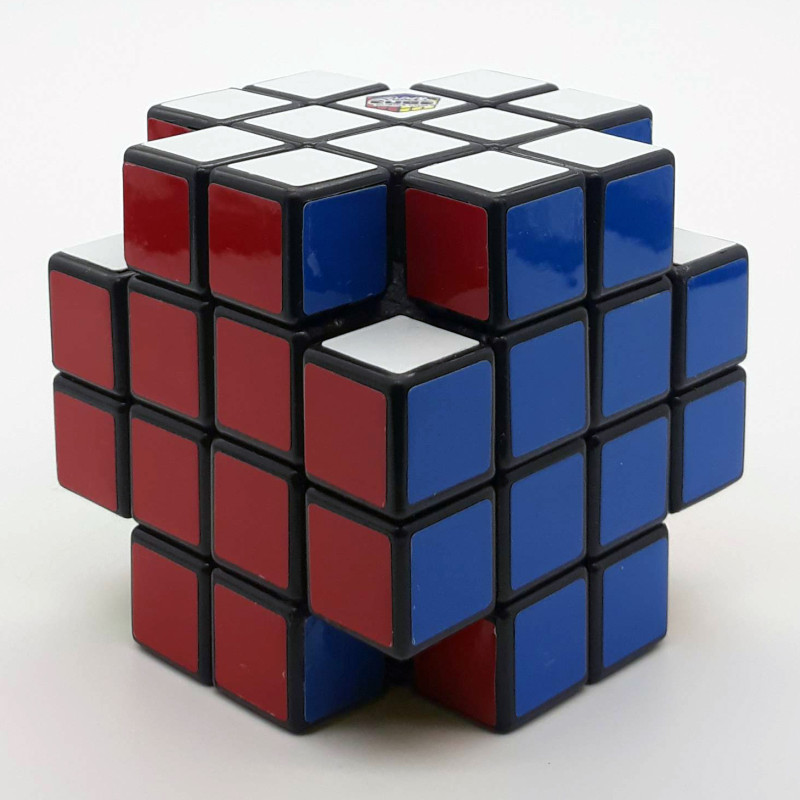 Cornerless 4x4x4 II