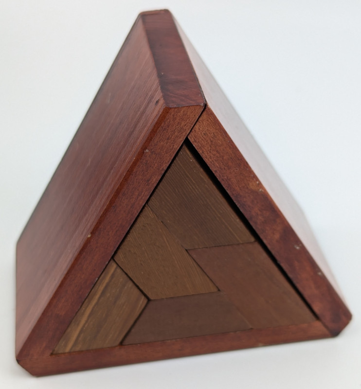 Triangle Box - Jean Claude Constantin