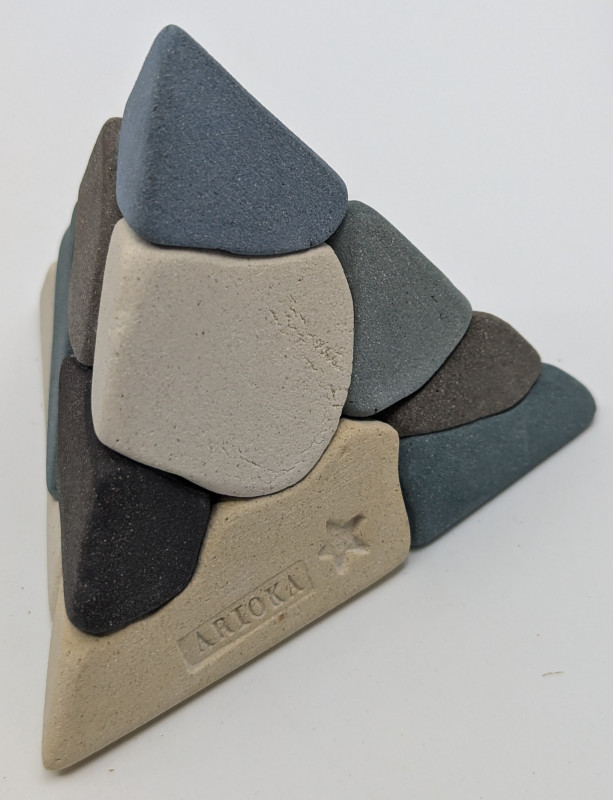 Cast "Arioka" Tetrahedron
