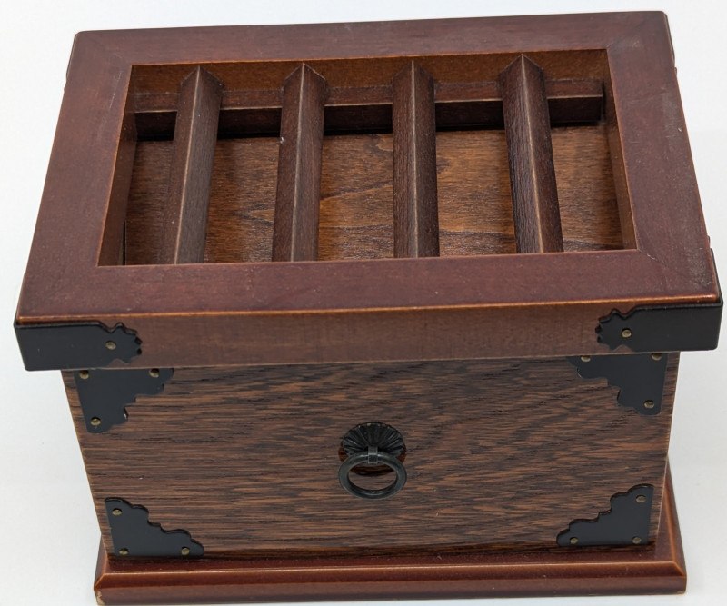 Disappearing Money Chest 