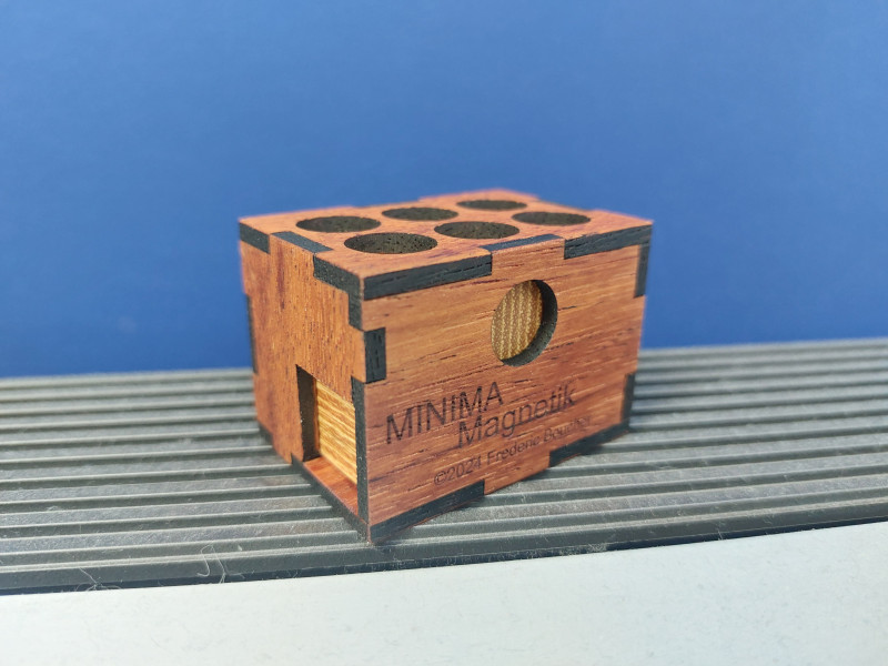 Minima Magnetik - Frederic Boucher