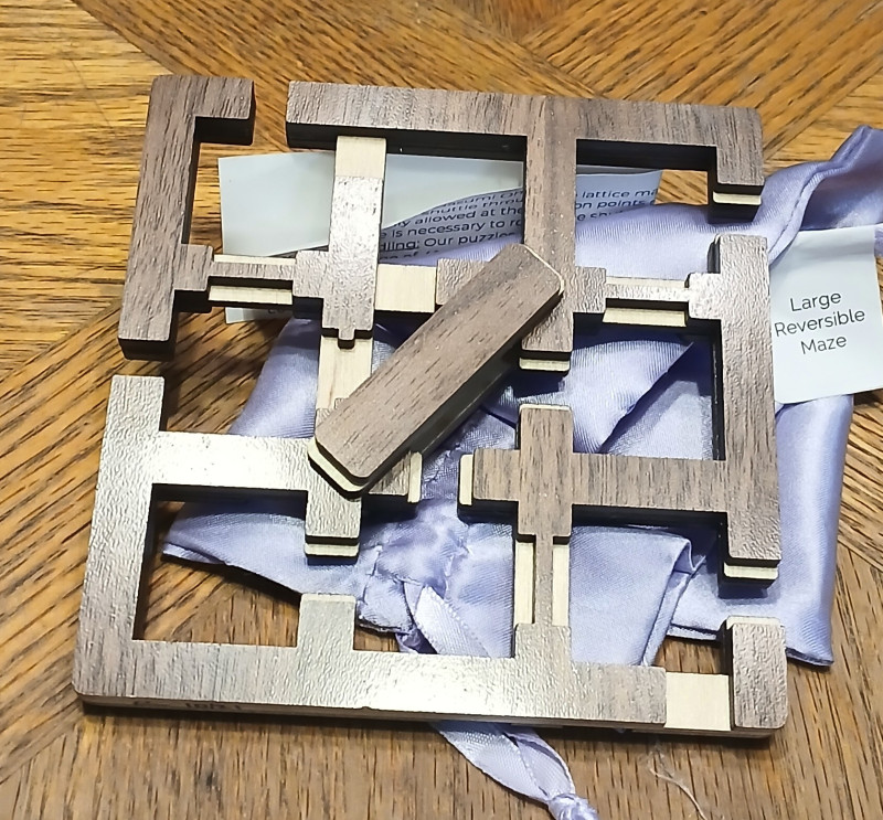 Reversible Maze Large - Masumi Ohno