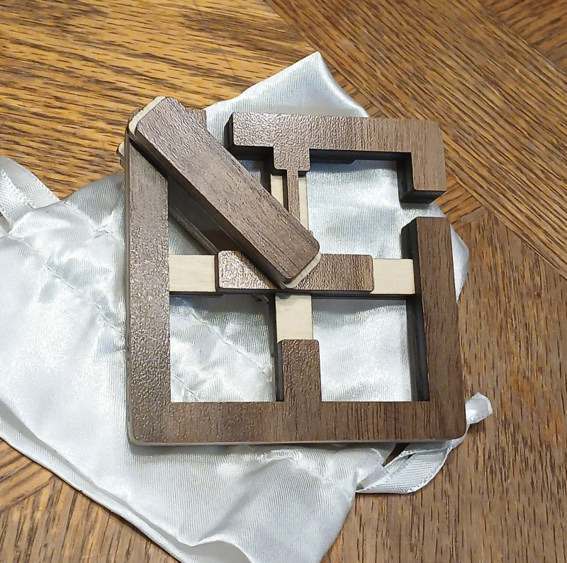 Reversible Maze Small - Masumi Ohno
