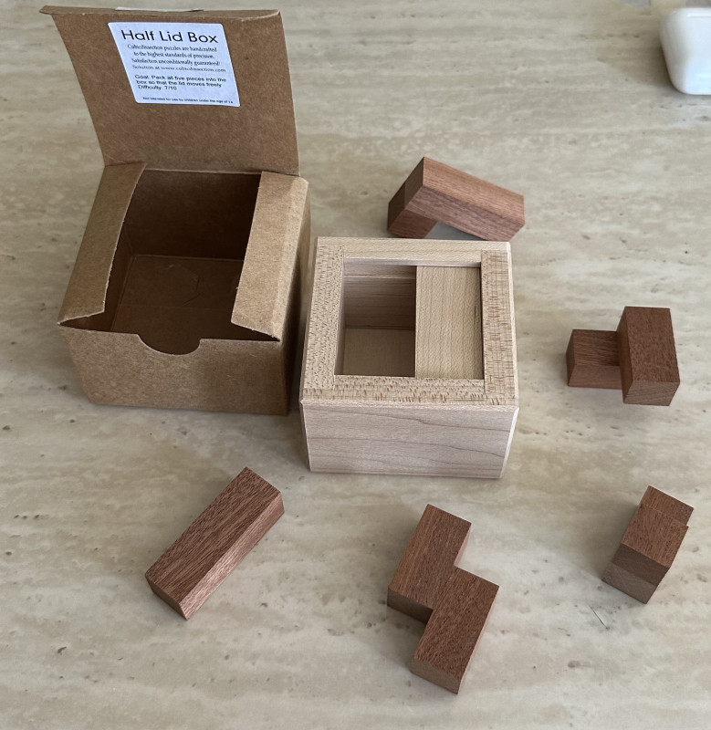 Half lid box - Hajime Katsumoto