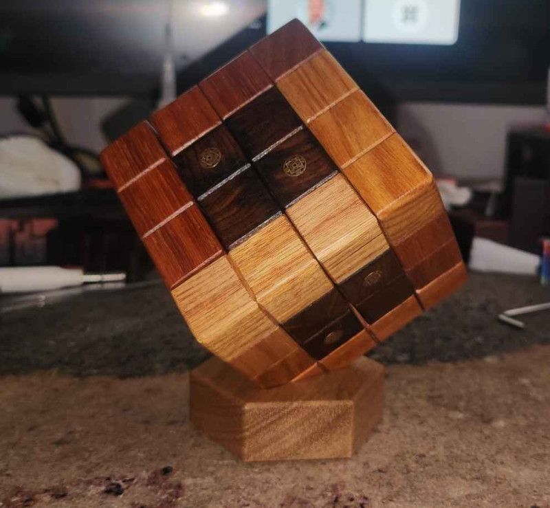 Disjointed Accordion Cube - Ken Irvine