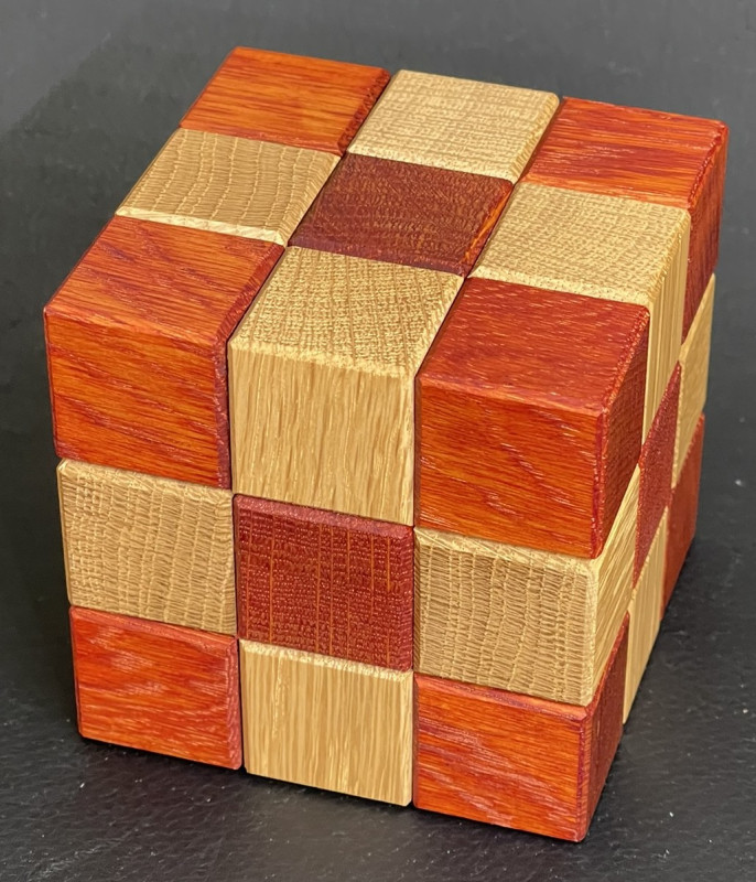 Checker Cube - Akio Kamei