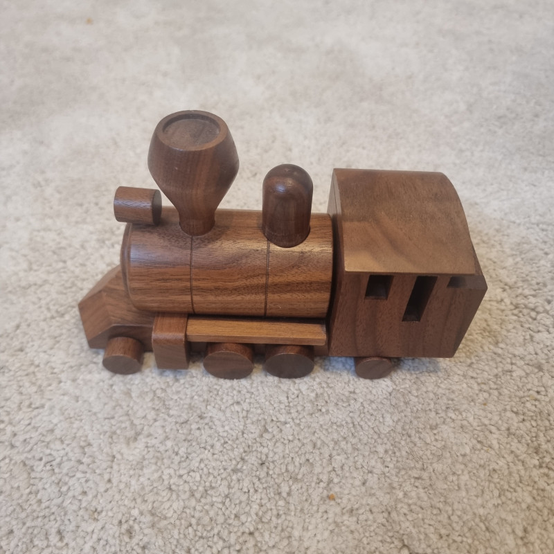 Train Box - Akio Kamei