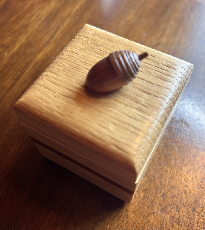 Acorn Box - Hiroshi Iwahara