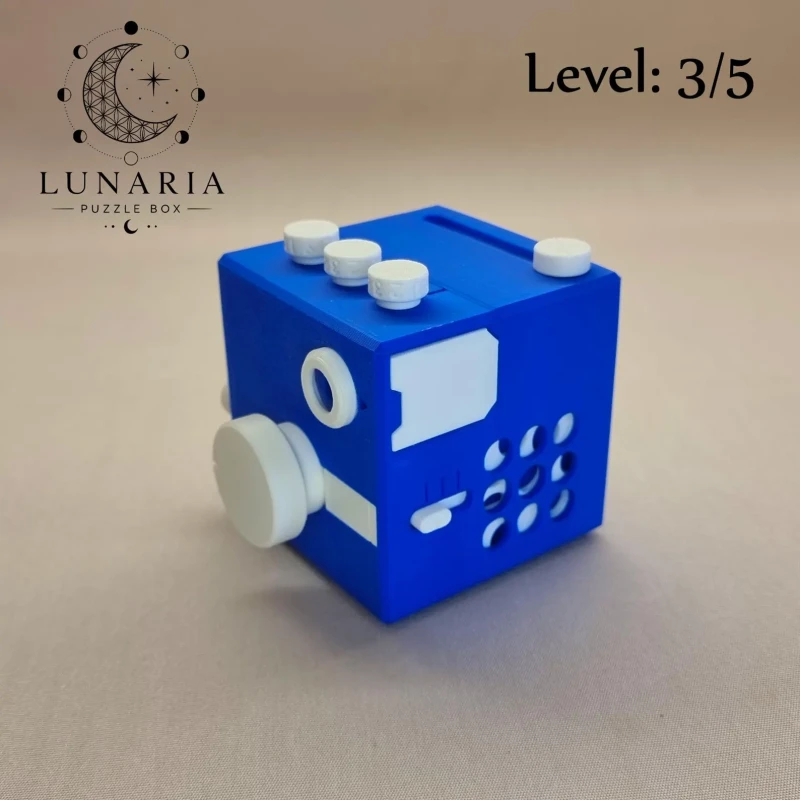 Lunaria Puzzle Box - Guillem Brau Morales