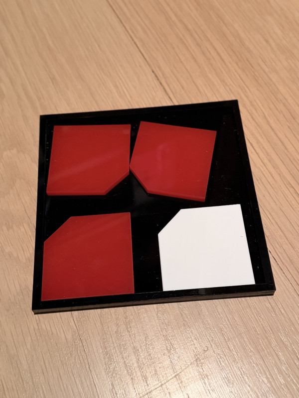 Chipped Square - Hirokazu Iwasawa