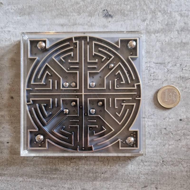 Mega Maze Labyrinth - unknown