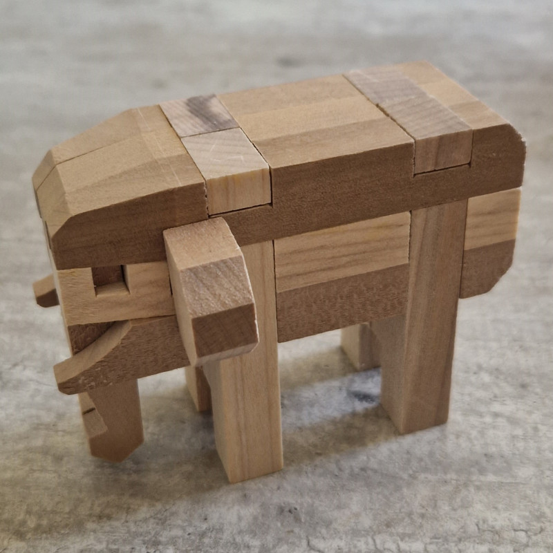Kumiki Elephant - Tsunetaro Yamanaka