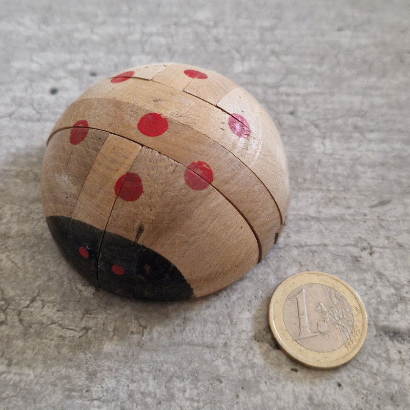 Kumiki Ladybug - Tadaaki Yamanaka