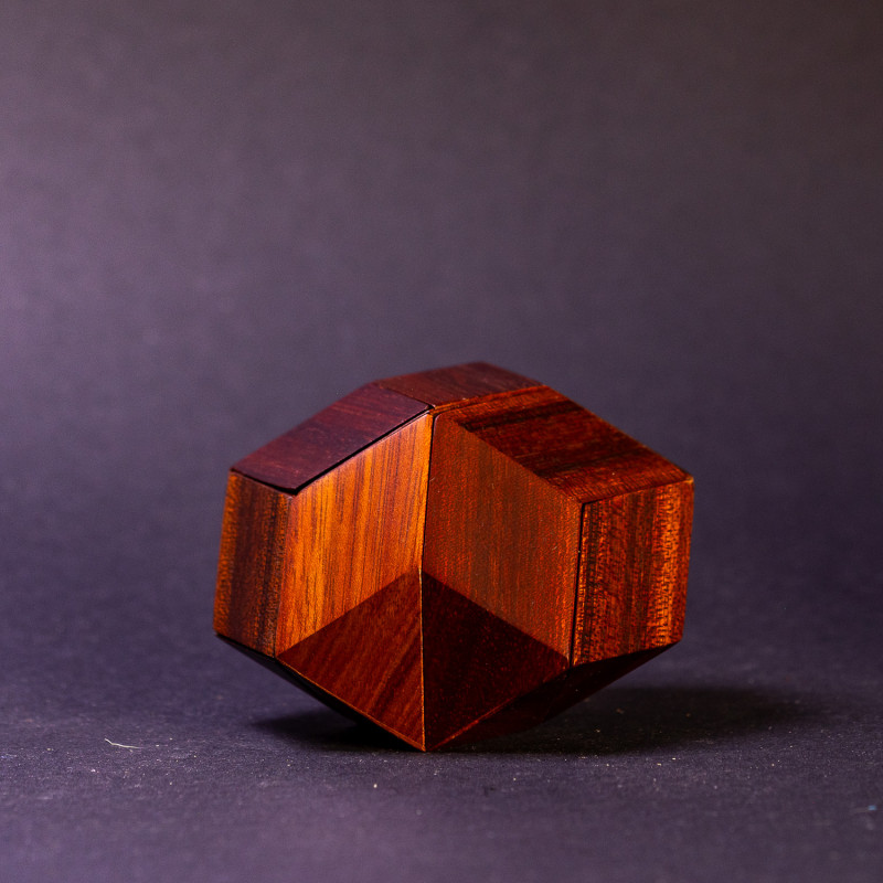 Icosahedron - Chinese B - Wayne Daniel