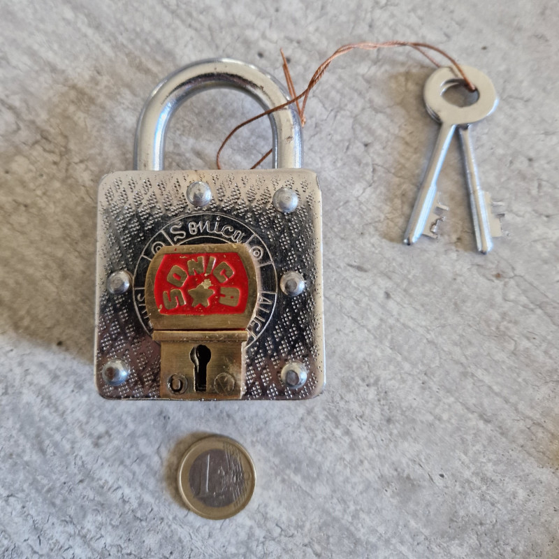 Trick Lock #2 - unknown