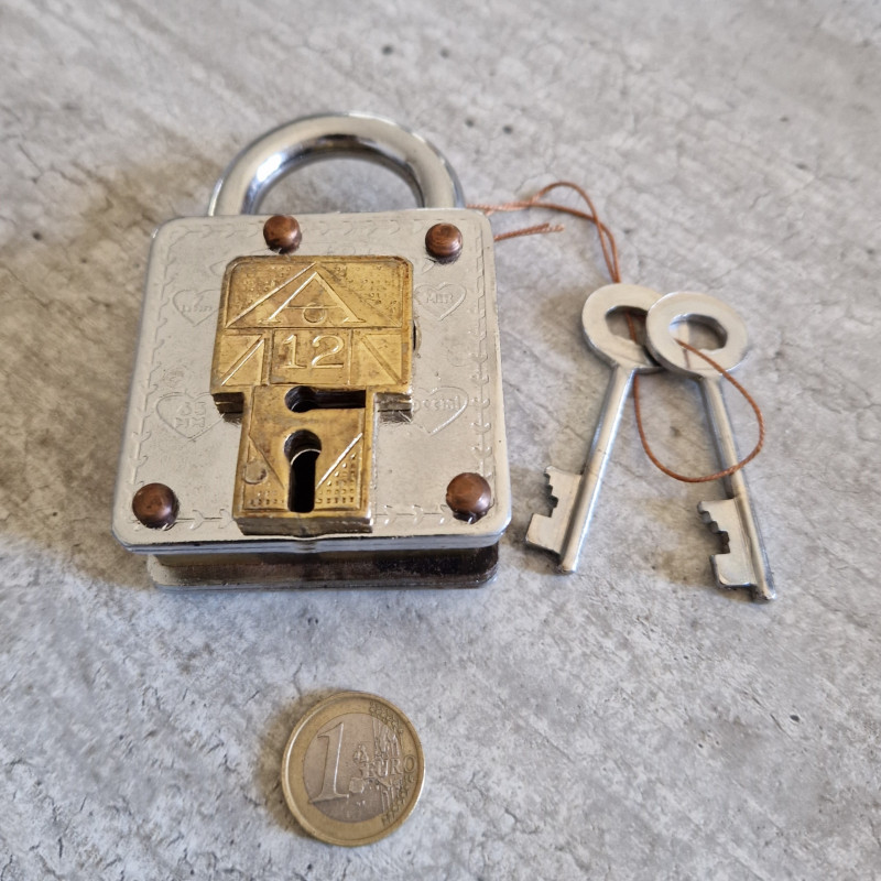 Trick Lock #3 - unknown
