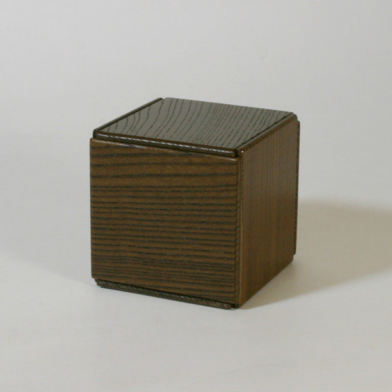 Half-finished box - Hiroshi Iwahara